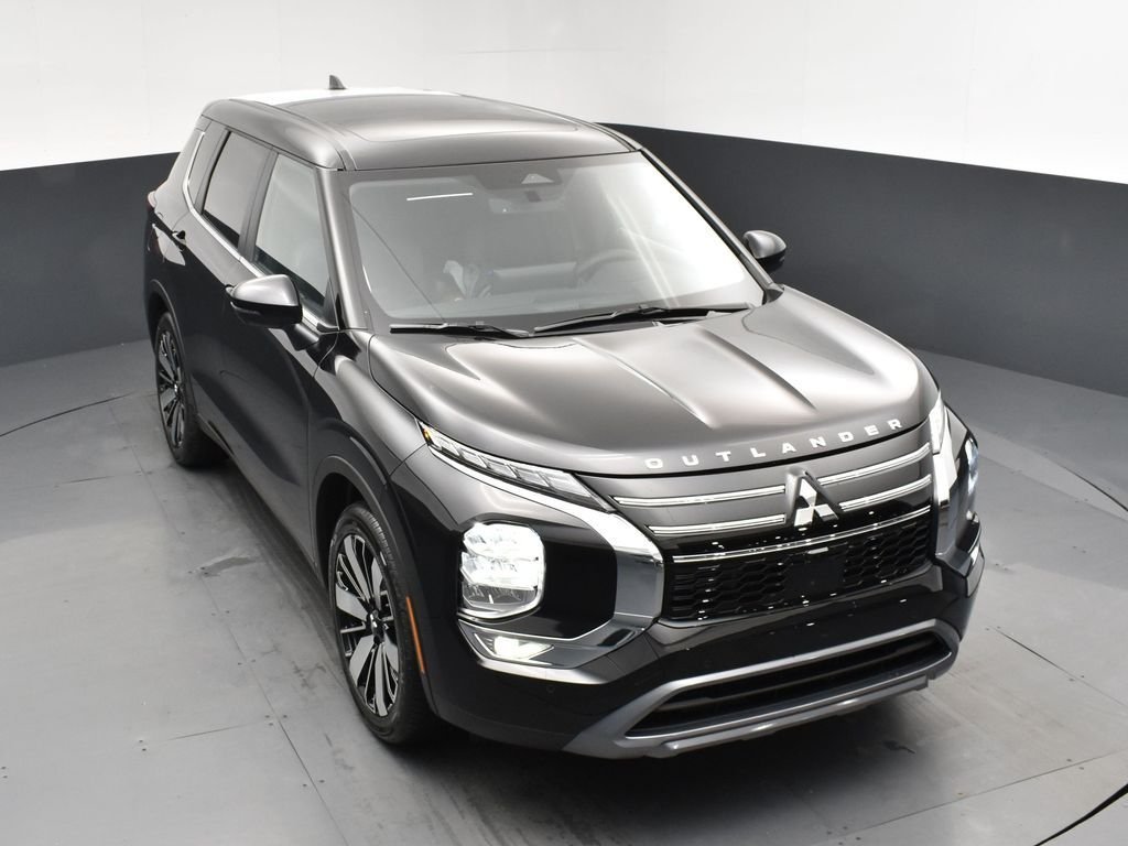 New 2026 Black Mitsubishi SE image 20