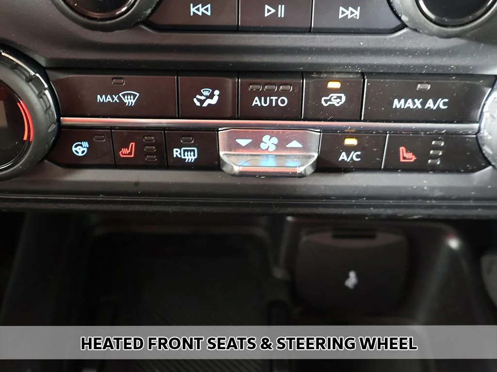 Used 2026 Beige Ford Badlands image 7