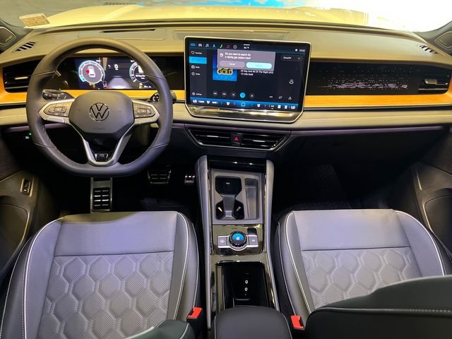 New 2026 White Volkswagen 2.0T SEL R-Line Turbo image 11