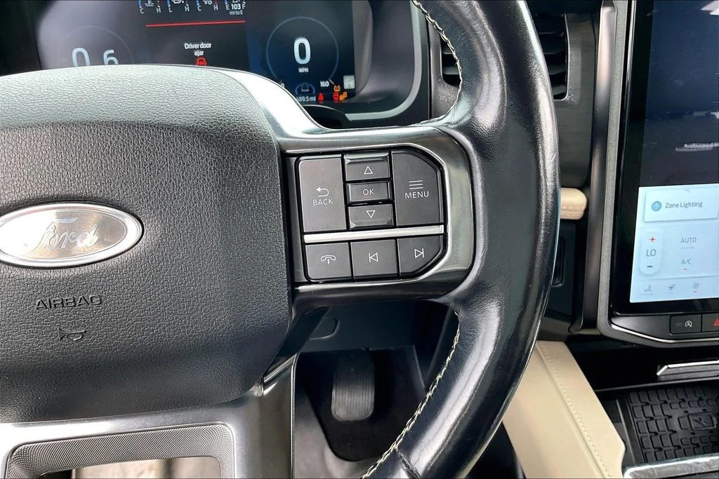 Used 2022 White Ford Platinum image 18