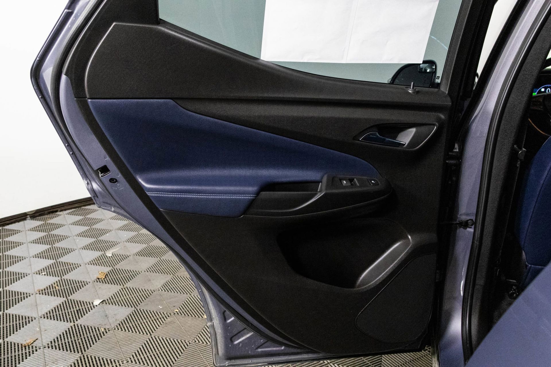 2023 CHEVROLET BOLT EUV - Image 35