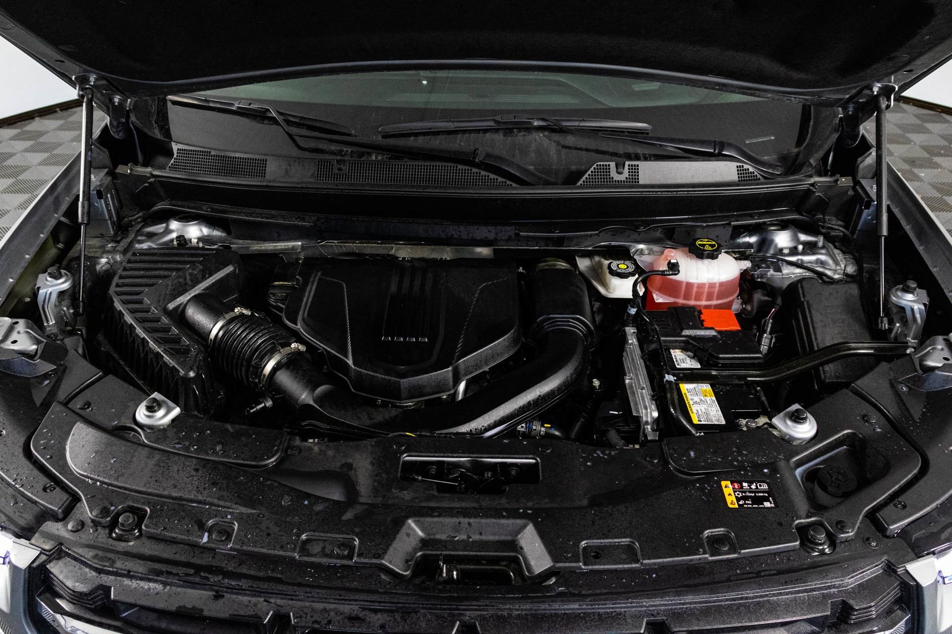 2025 GMC ACADIA - Image 45