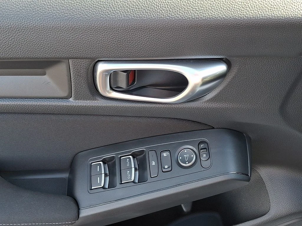 2026 Honda Civic Hatchback Sport - Photo 12