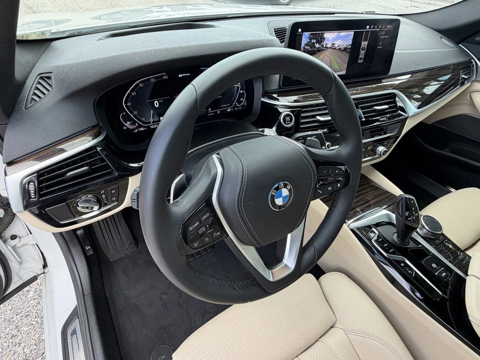 Certified Used 2023 Mineral White Metallic BMW 530e iPerformance image 20