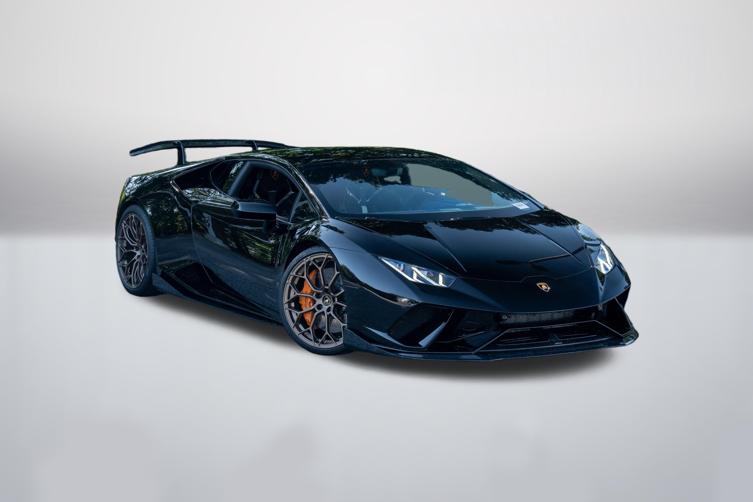 Used 2019 Nero Noctis Lamborghini Performante image 1