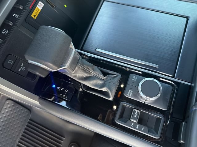 2024 Toyota Sequoia Platinum - Photo 24