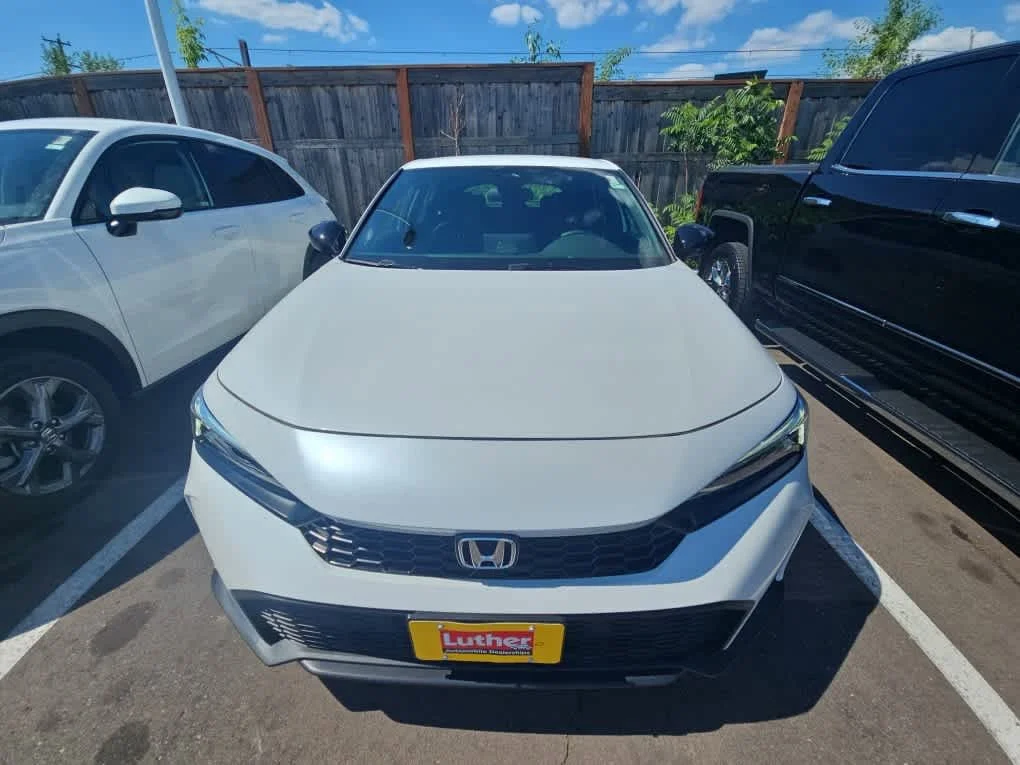 Certified Used 2026 Platinum White Pearl Honda Sport image 2