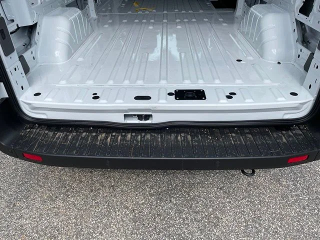 New 2026 OXFORD WHITE Ford Base image 52
