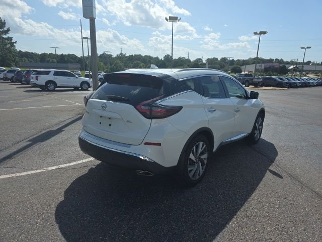 Used 2019 White Nissan SL image 3