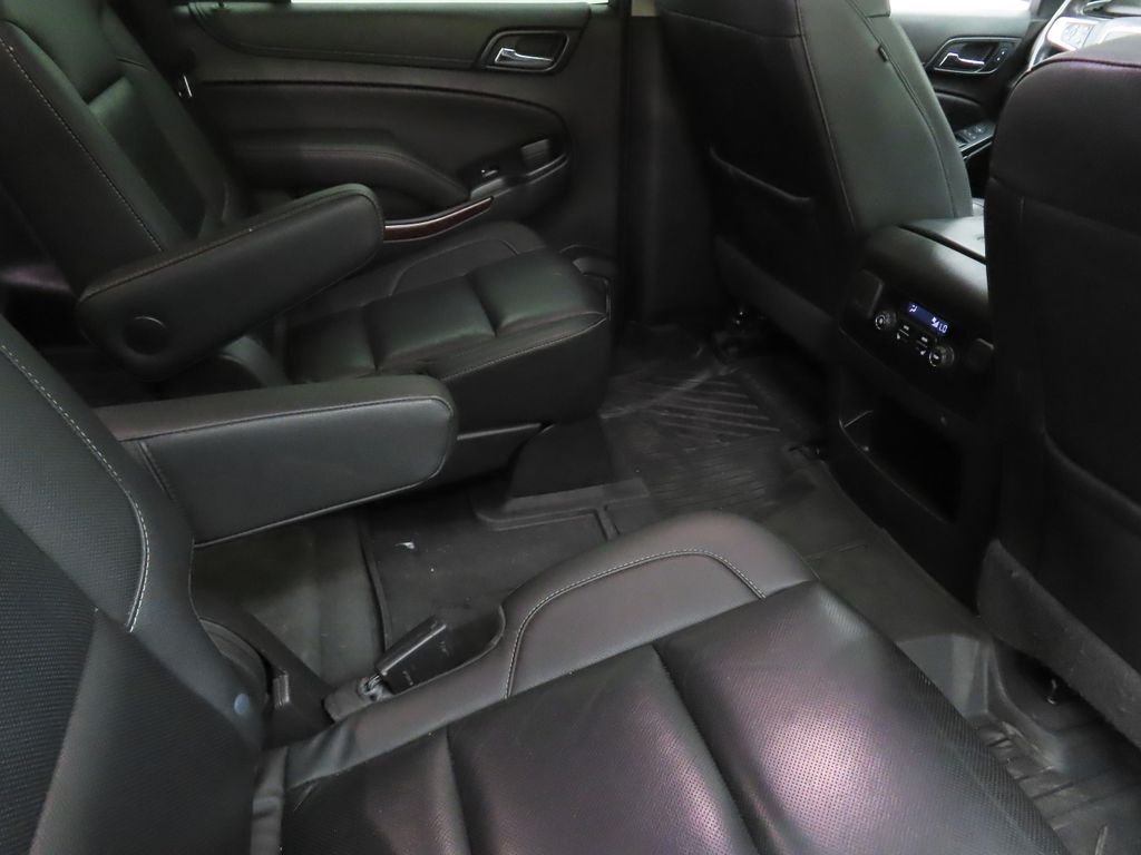 Used 2020 White GMC SLT image 23