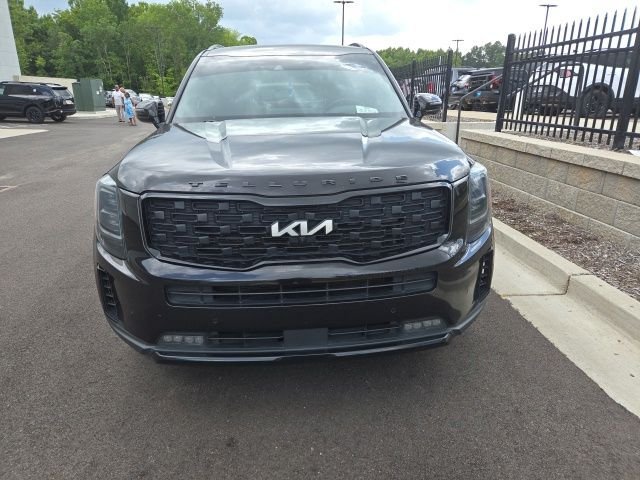 Used 2022 Black Kia SX image 2