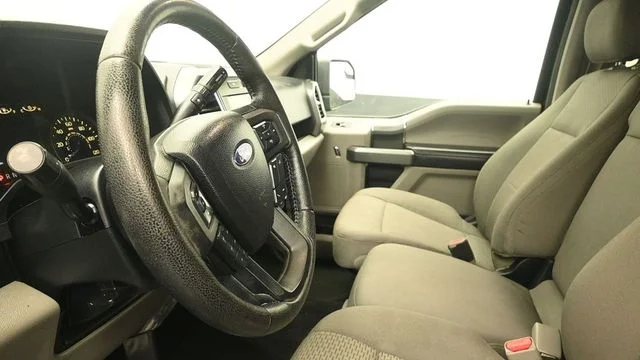 Used 2016 Shadow Black Ford XLT image 19