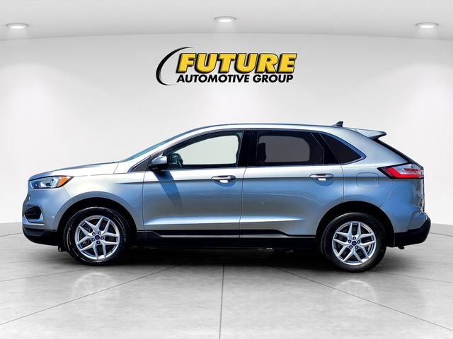 Used 2022 Silver Ford SEL image 7