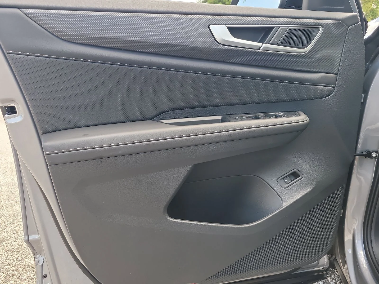 2025 Volkswagen Atlas Cross Sport SEL R-LINE - Photo 16