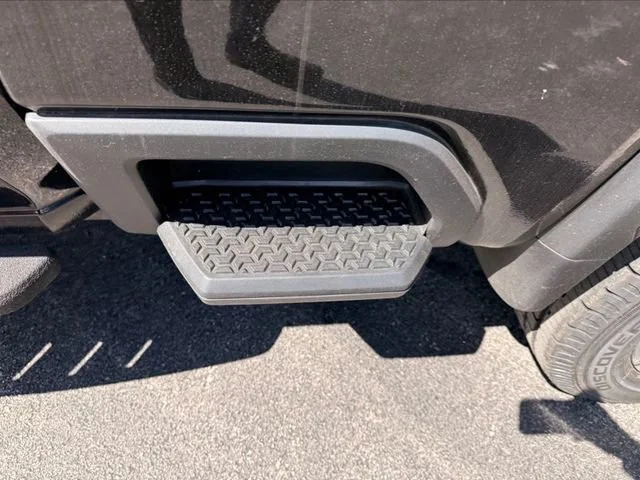 2022 GMC Sierra 2500HD AT4 - Photo 10