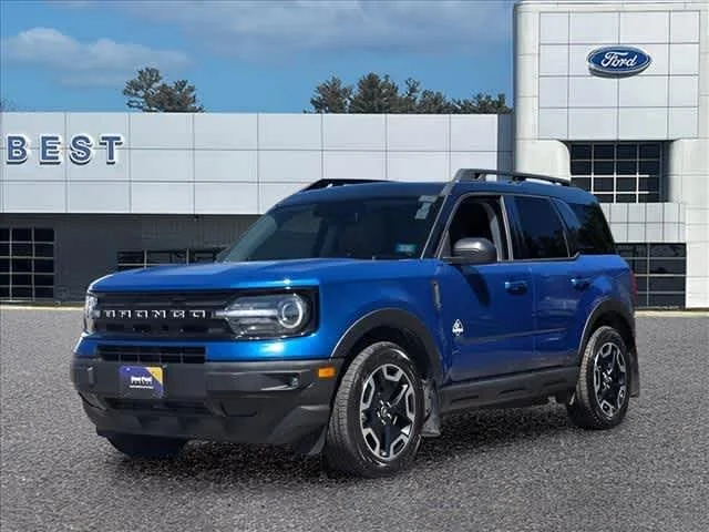 Used 2024 Atlas Blue Metallic Ford Outer Banks image 4