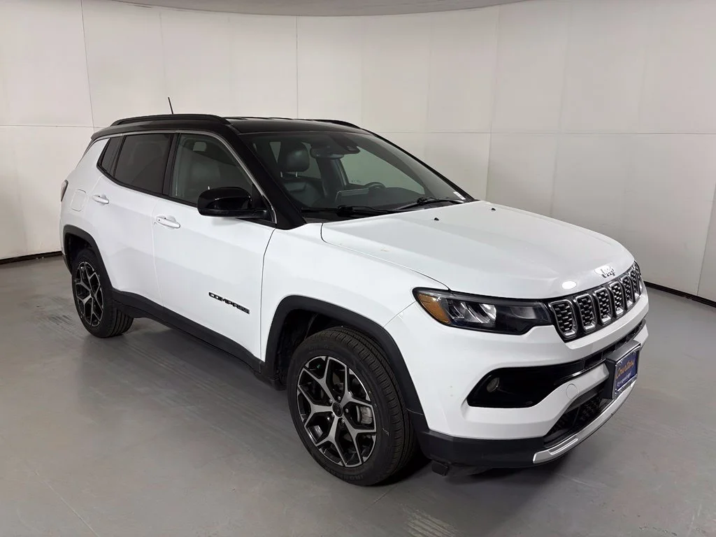Used 2025 White Jeep Limited image 2