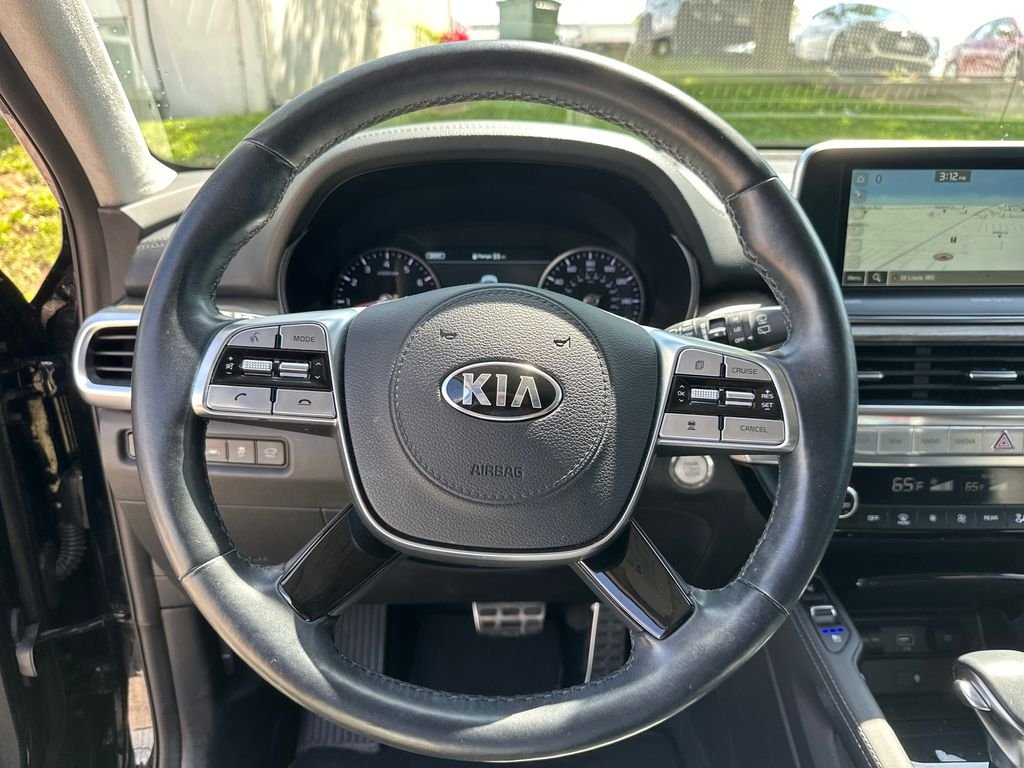 Used 2021 Black Kia SX image 14
