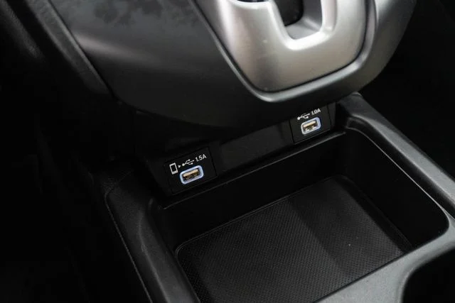 Used 2021 White Honda EX-L image 12