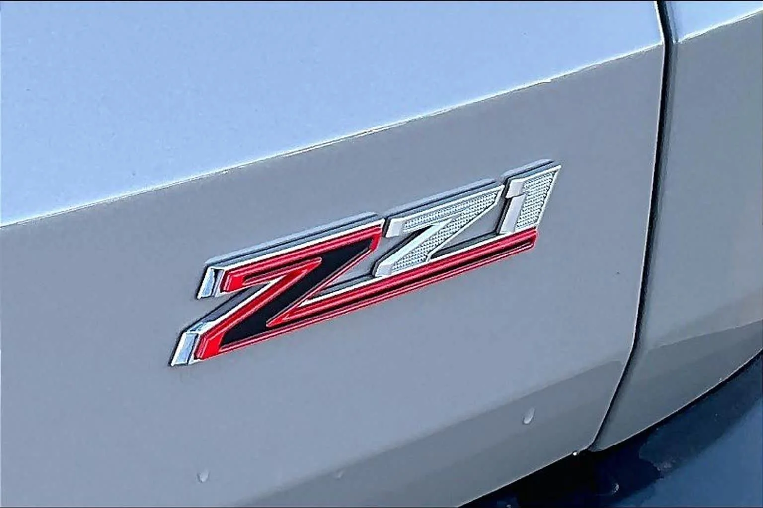 Used 2026 Sandstone Gray Chevrolet AWD Z71 image 10