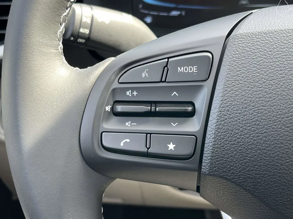 New 2026 Silver Hyundai SEL image 17