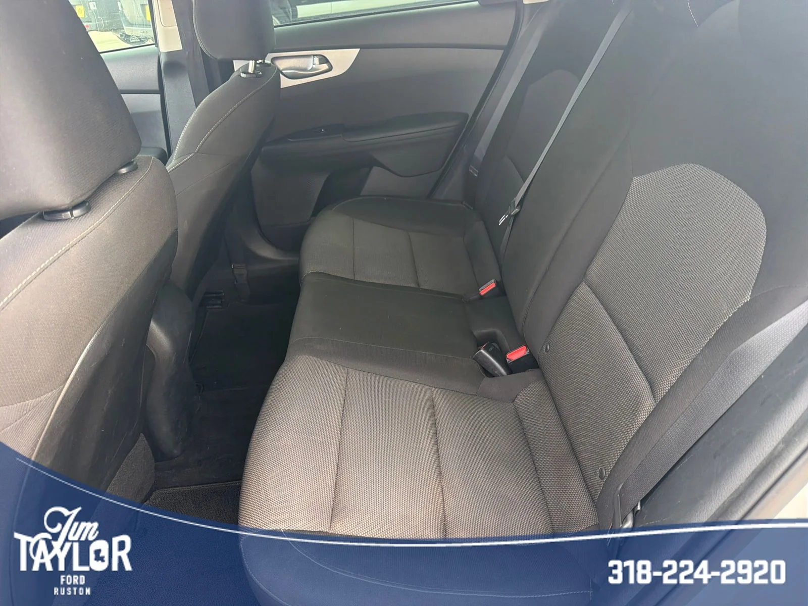Used 2023 Snow White Pearl Kia LXS image 28