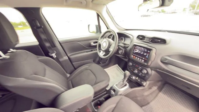 Certified Used 2023 Blue Jeep Altitude image 35