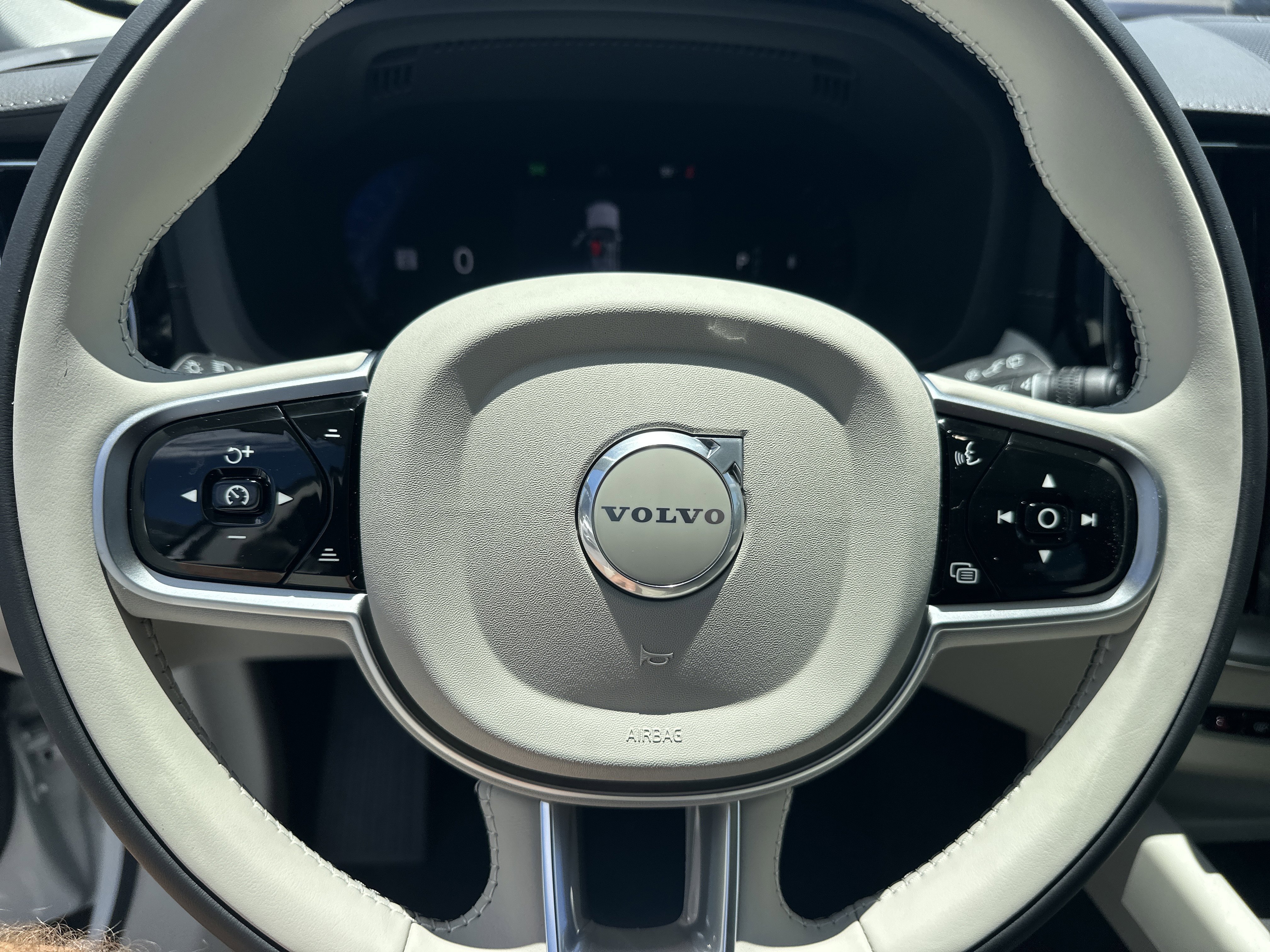 New 2026  Volvo Ultra image 19