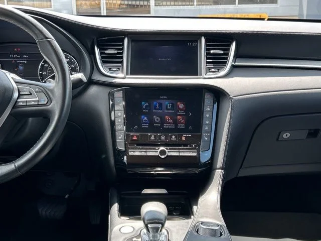 Used 2021 Gray INFINITI LUXE image 25