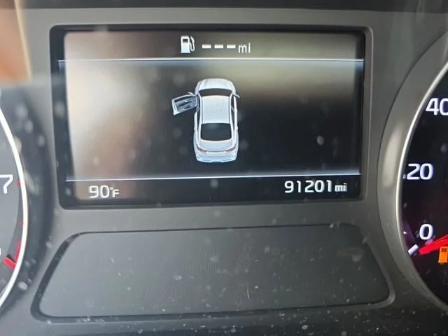 Used 2023 Black Kia GT image 10