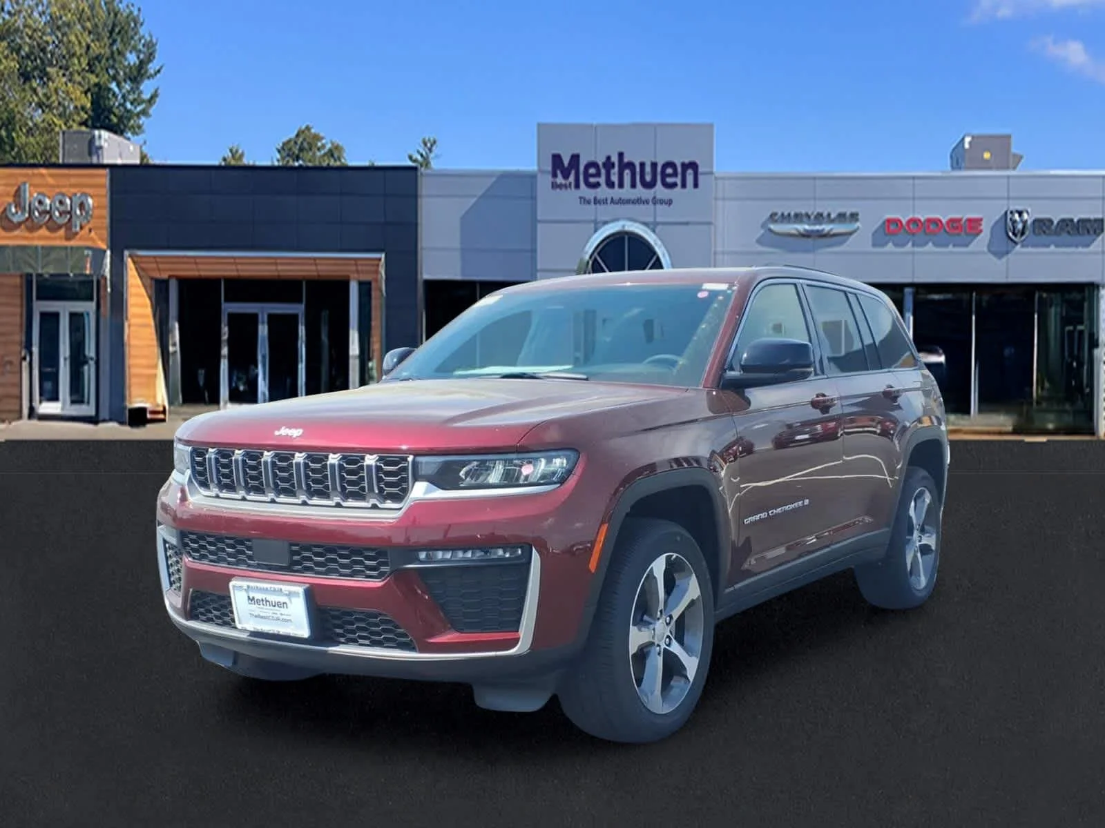 New 2026 Velvet Red Pearlcoat Jeep Limited image 4
