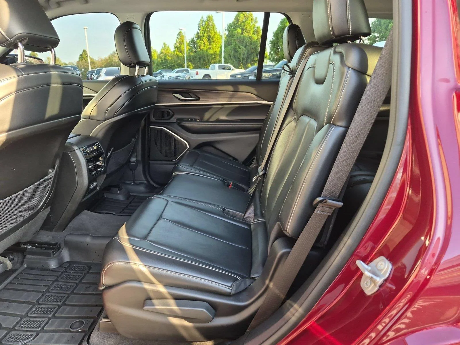 Used 2021 Velvet Red Pearlcoat Jeep Limited image 31