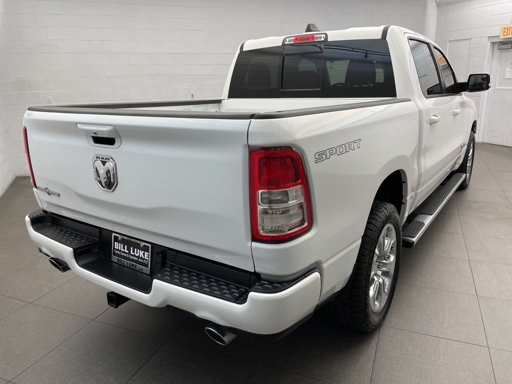 Certified Used 2022 White Ram Big Horn/Lone Star image 4