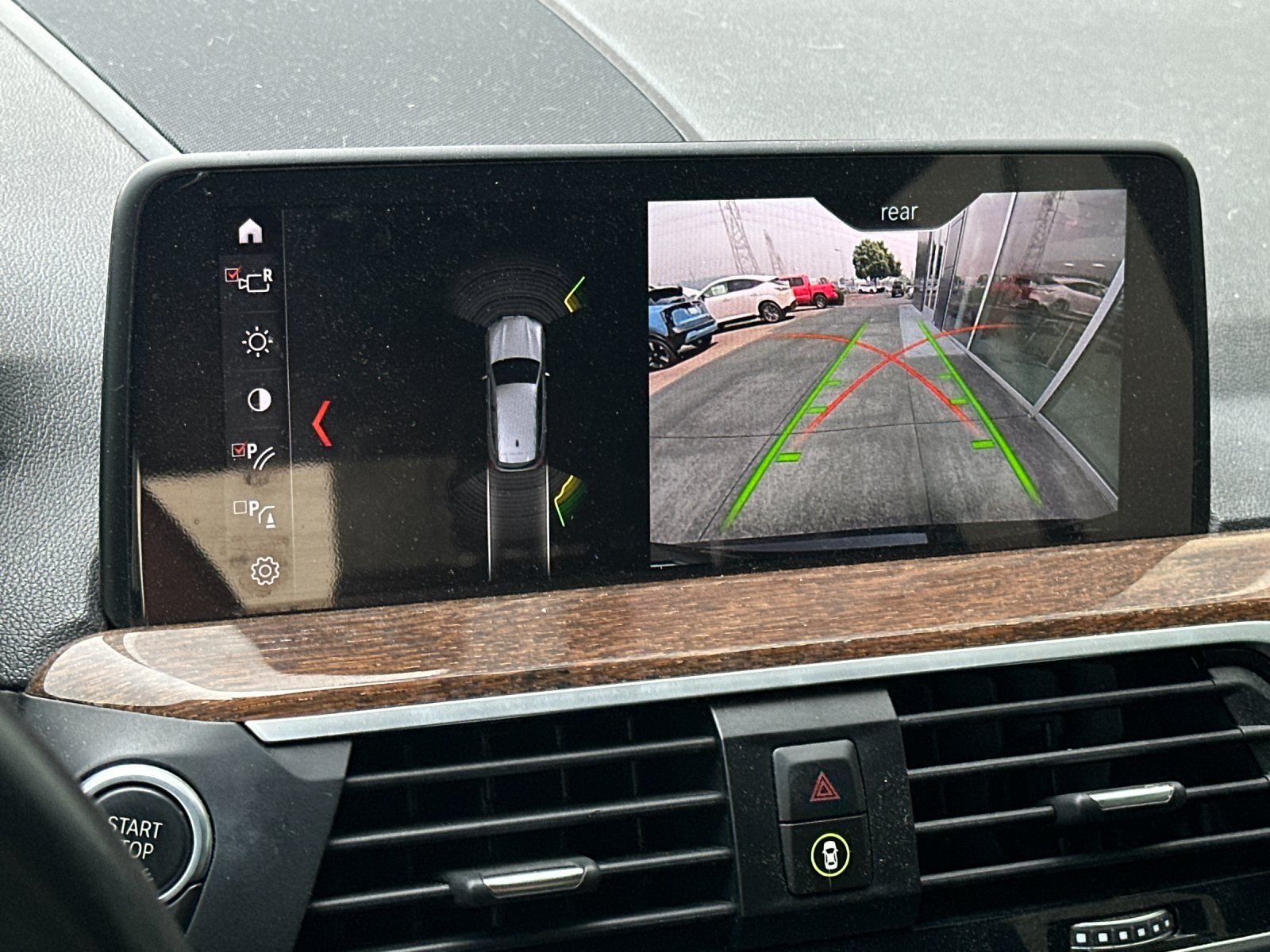 Used 2018 Jet Black BMW xDrive30i image 19