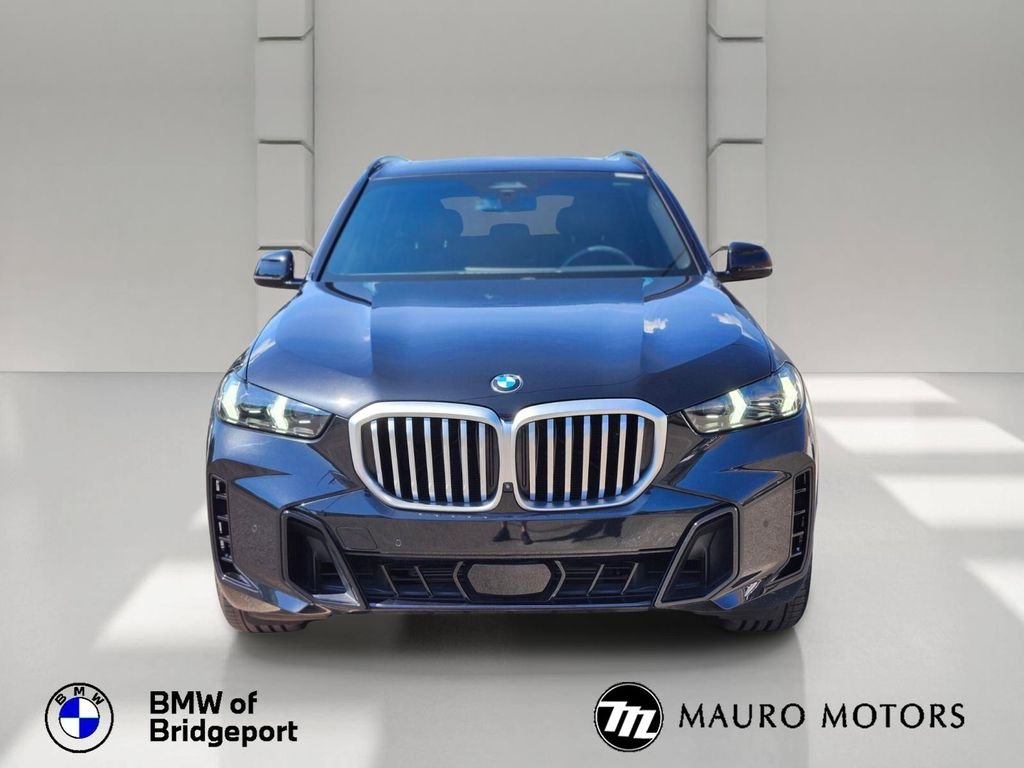Used 2024 Black BMW xDrive40i image 9