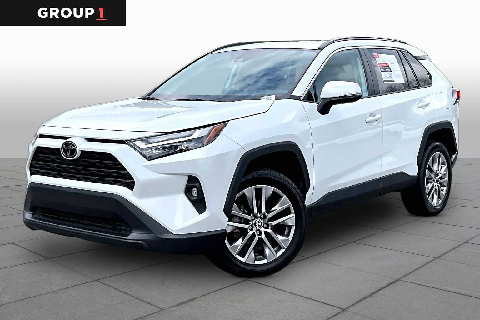 2023 Toyota RAV4 XLE Premium