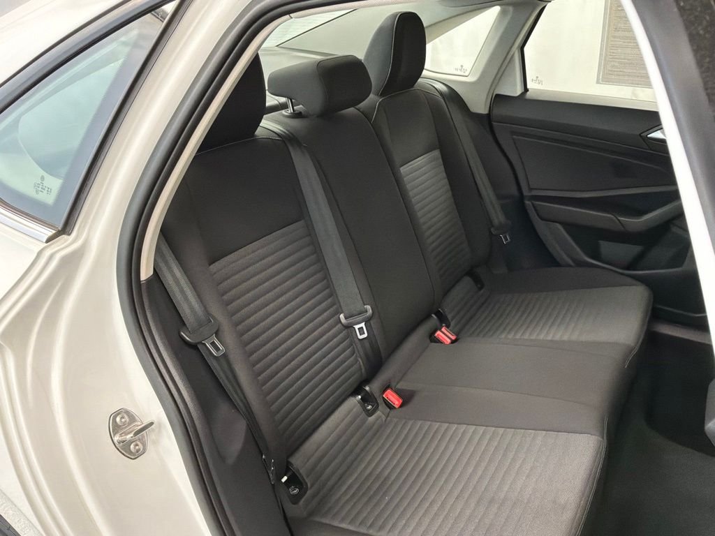 Used 2024  Volkswagen 1.5T S image 24