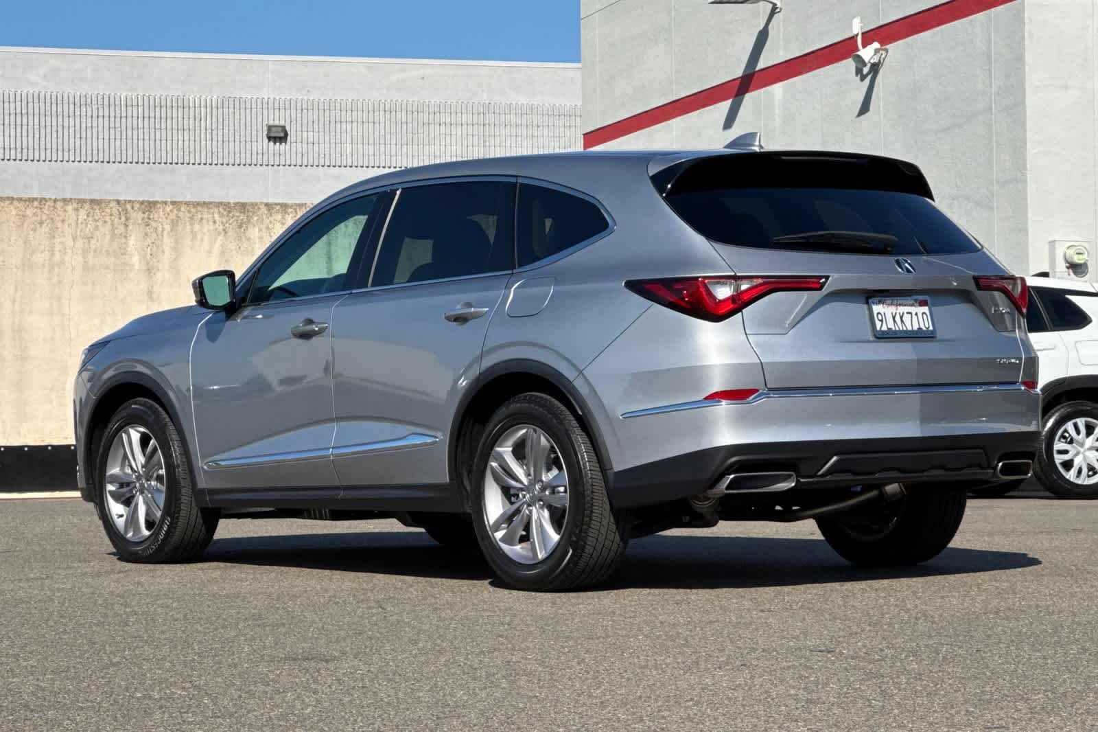 Used 2024 Lunar Silver Metallic Acura  image 7