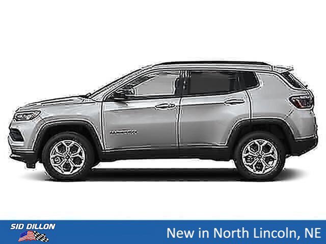 New 2026 Diamond Black Crystal Pearl-Coat Exterior Paint Jeep Limited image 6