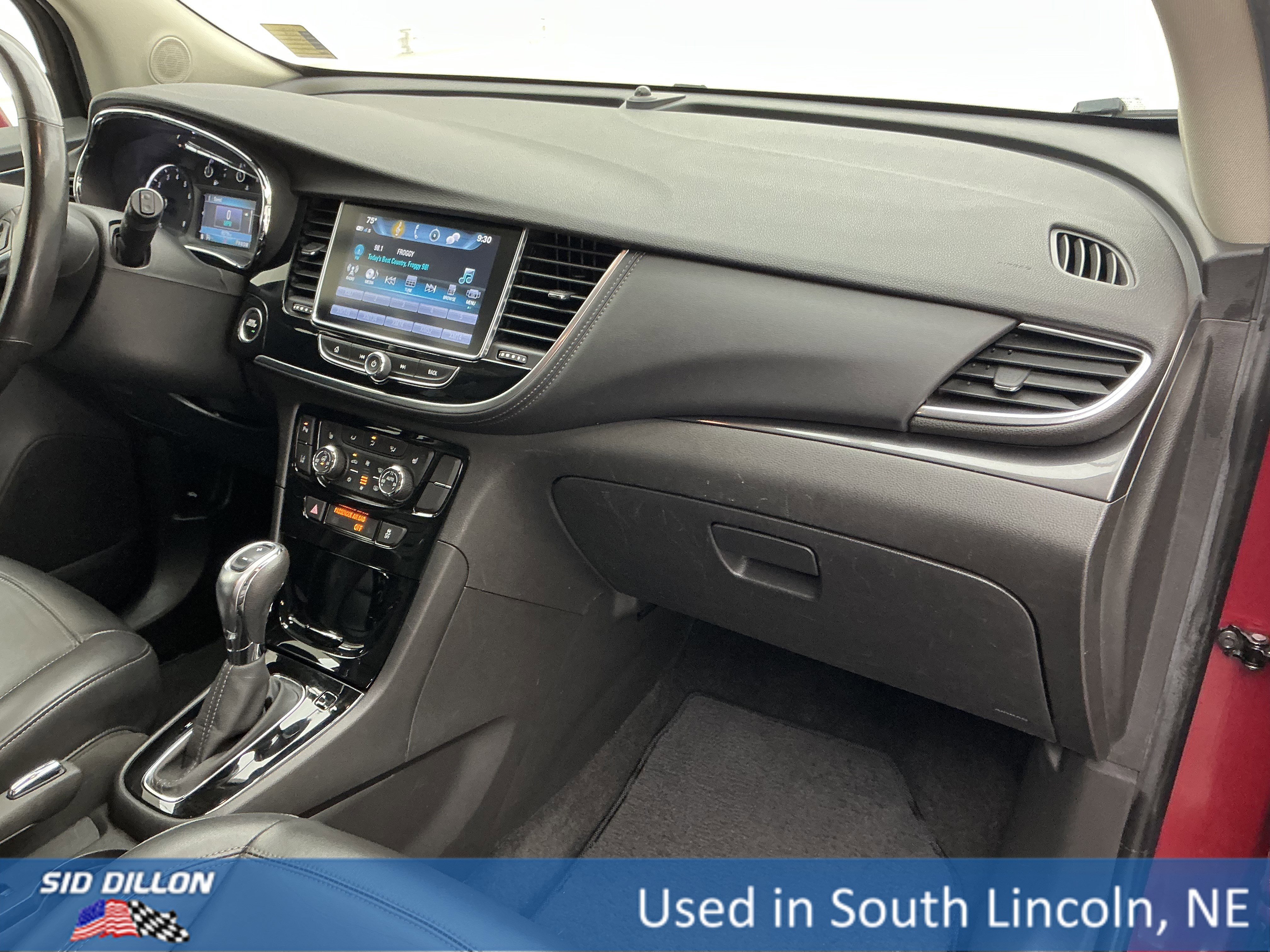 Used 2019 Winterberry Red Metallic Buick Essence image 24
