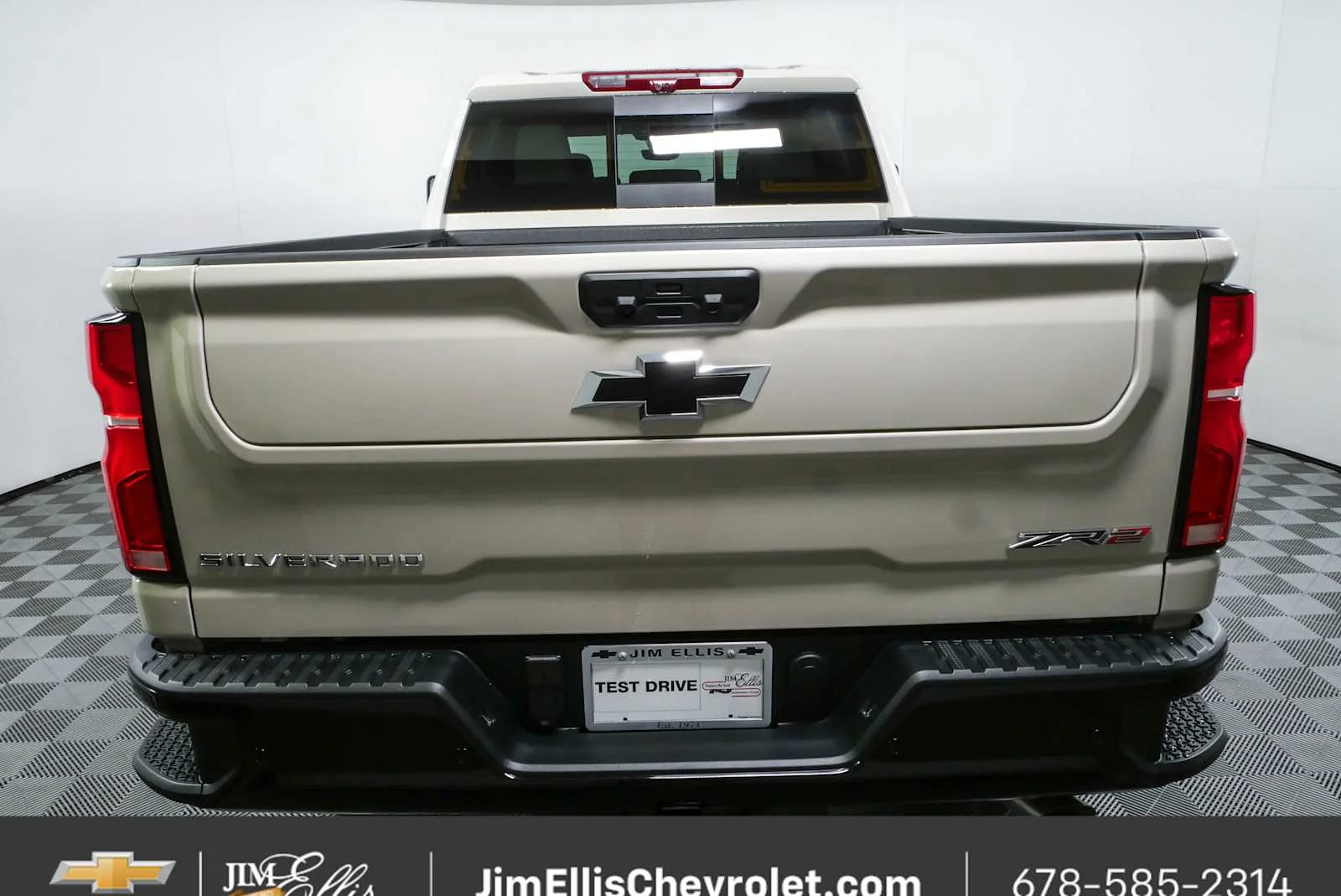 New 2026 White Sands Chevrolet ZR2 image 28