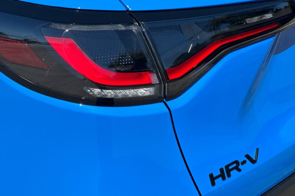 Used 2026 Boost Blue Pearl Honda Sport image 34