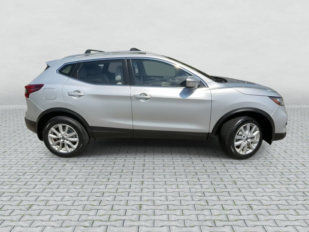 Certified Used 2020 Silver Nissan SV image 9