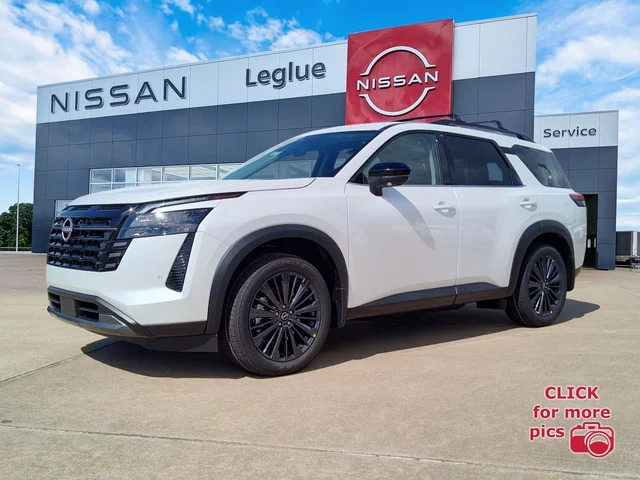 2026 Nissan Pathfinder SL