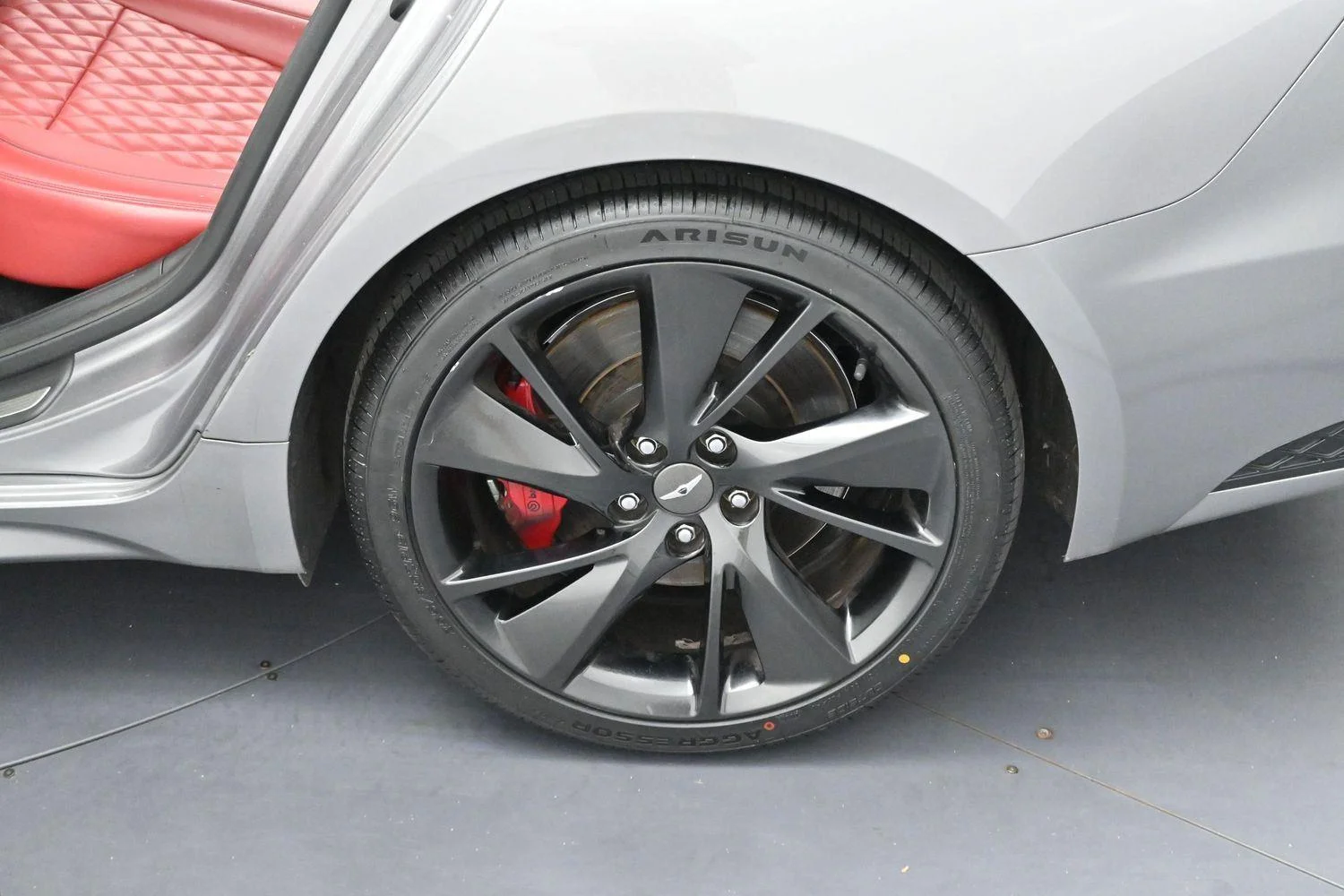 Used 2023 Savile Silver Genesis 3.3T image 30
