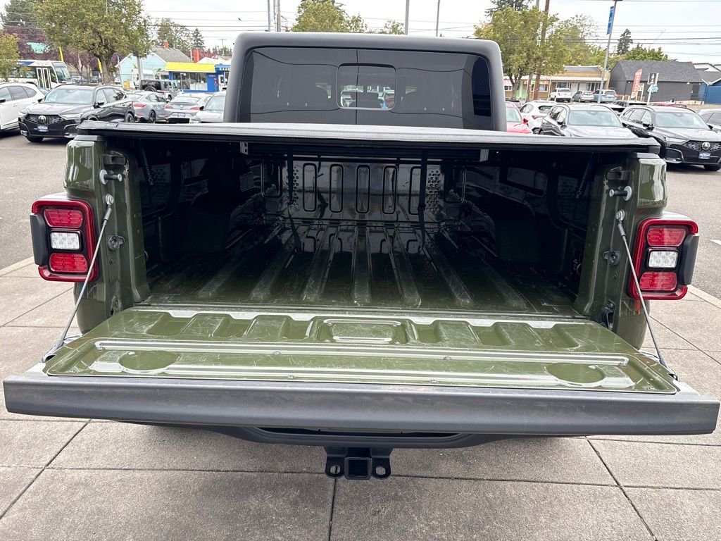 Used 2022 Green Clearcoat Jeep Rubicon image 8