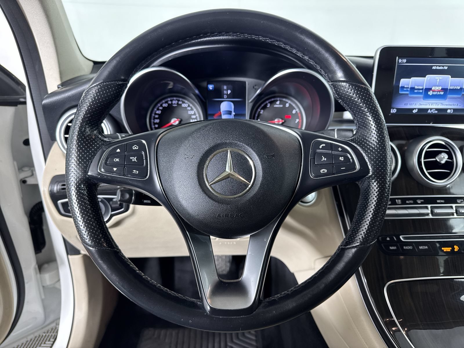 Used 2019 Polar White Mercedes-Benz GLC 300 image 18