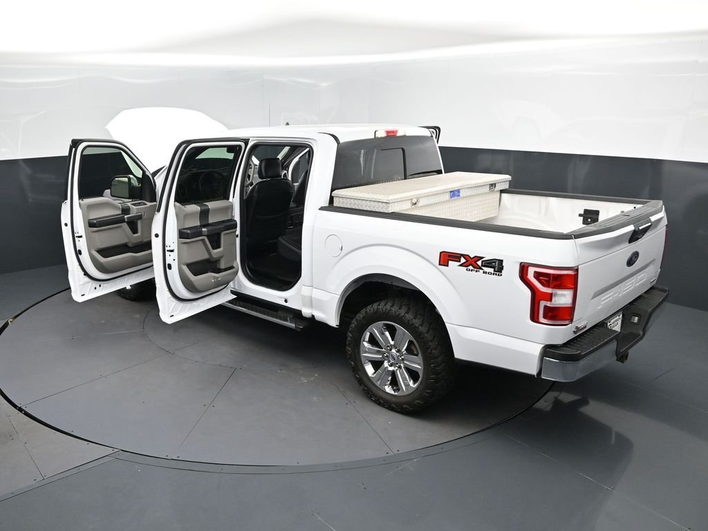 Used 2019 White Ford XLT image 2