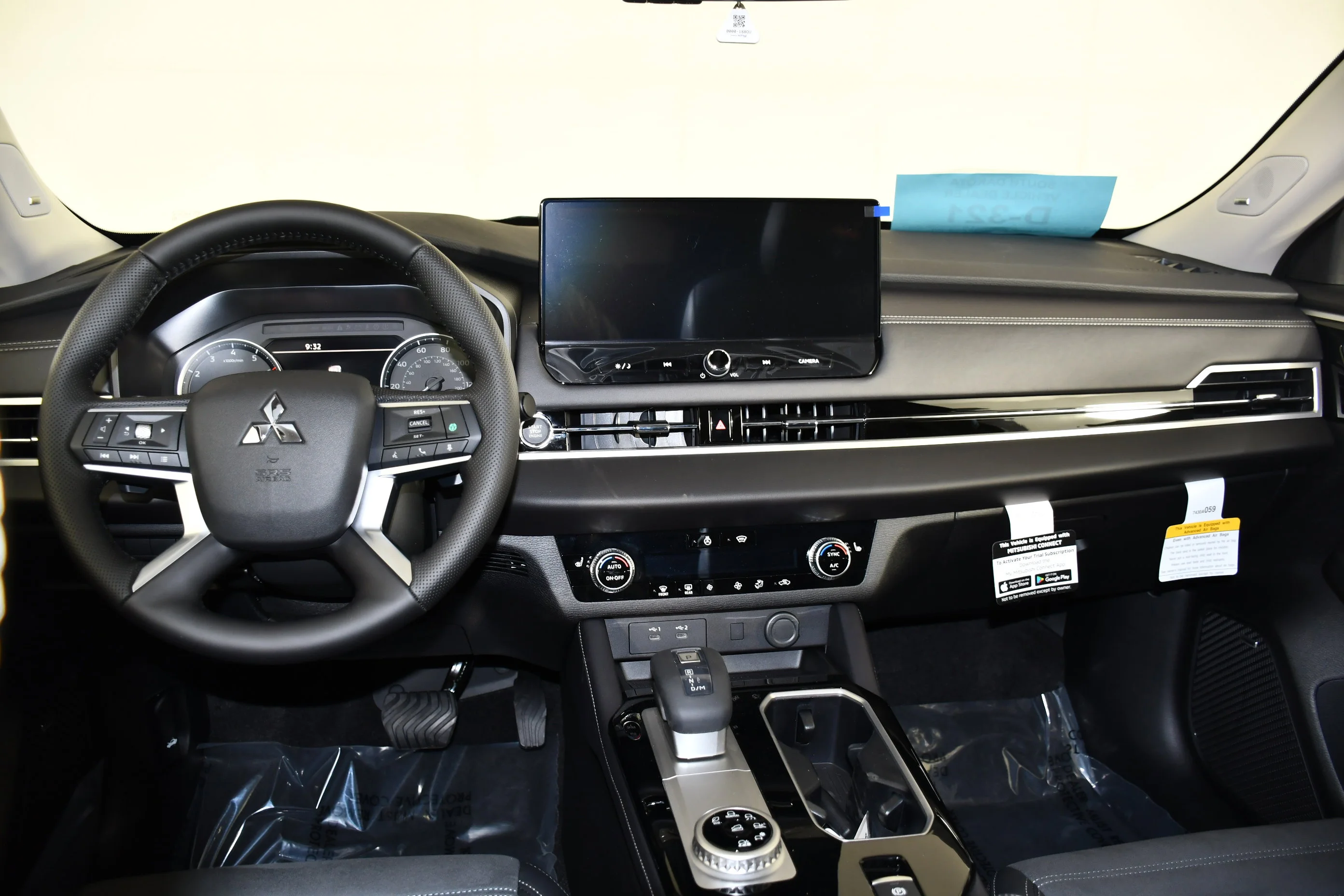 New 2026 Black Diamond Mitsubishi SE image 11