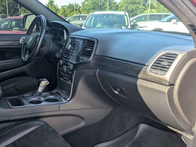 Used 2021 Red Jeep Laredo X image 25